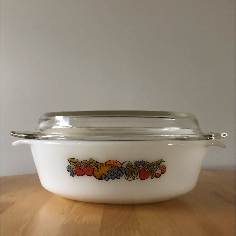 Vintage Fire King Anchor Hocking Natures Bounty 1 1/2 Quart Casserole Dish #433